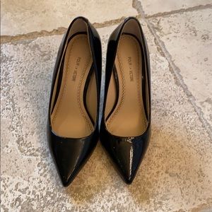 New Pour La Victorie patent leather pumps